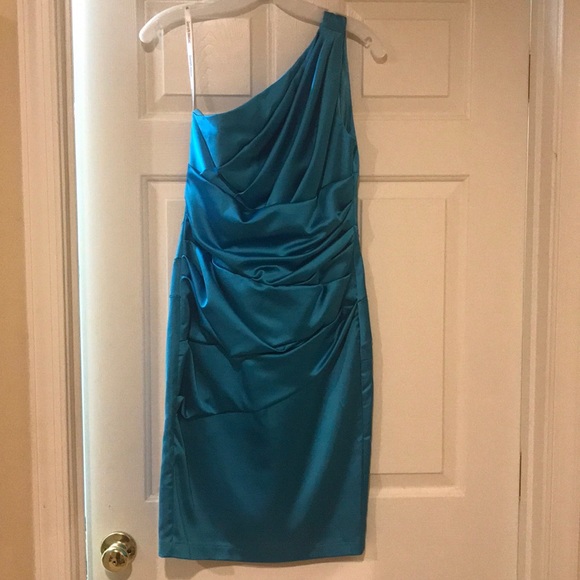 David’s Bridal Bridesmaid Dress - Malibu - Picture 2 of 3